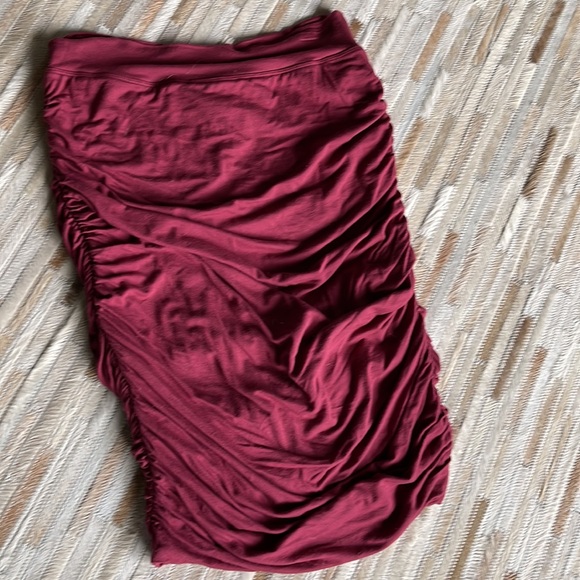 Moda International Skirt - Picture 3 of 4